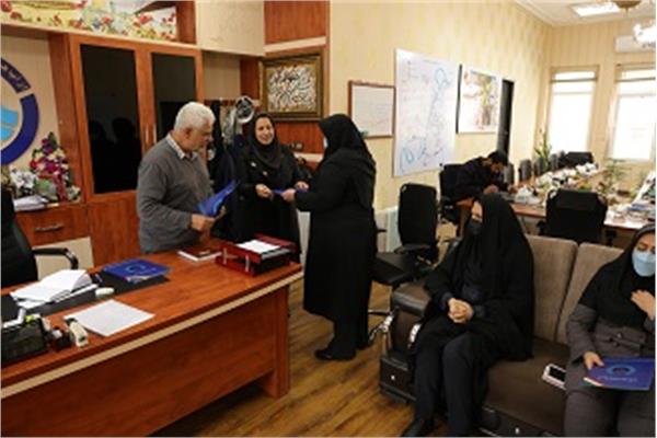 تقدیر از بانوان