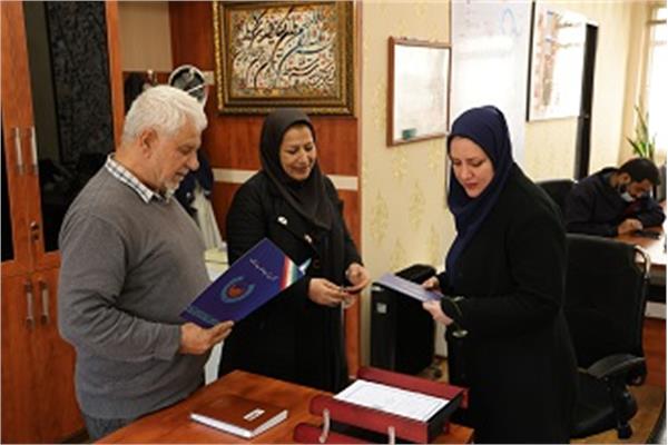 تقدیر از بانوان