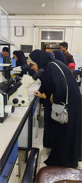 بازدید از آزمایشگاه