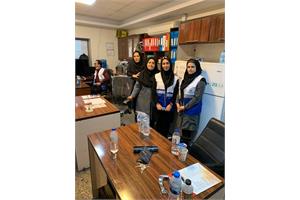 1402-حضور بانوان کارشناس آزمایشگاه مرکزی آبفا خوزستان در مرز شلمچه جهت پایش آب آشامیدنی زوار اربعین