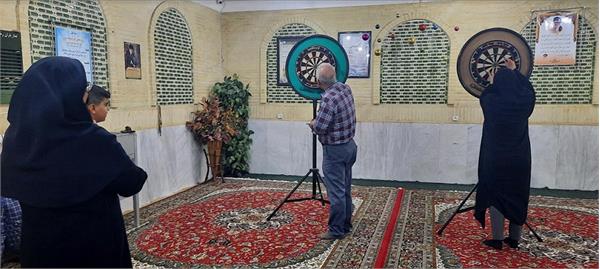 برگزاری مسابقه دارت به مناسبت روز دختر