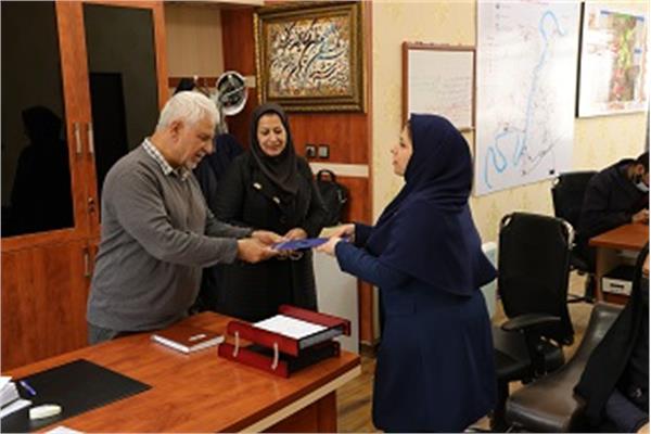 تقدیر از بانوان